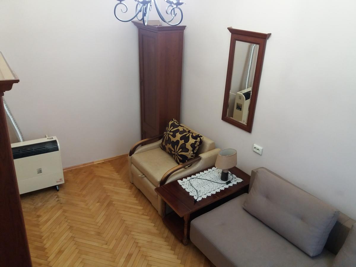 Pylnykarska 6 Apartment Lviv Exterior photo